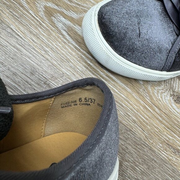 Dirty Laundry Fuzz-006 Gray Velvet Satin Lace Sneakers Women's Size 6.5 - Picture 5 of 6